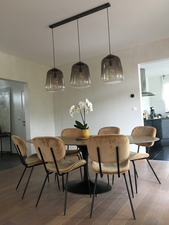 Image 1 of Mesa ovalada mármol marrón mate