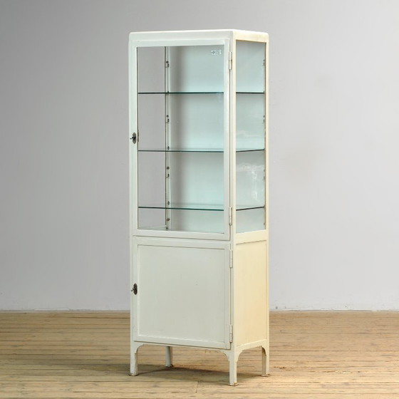 Image 1 of Armadietto medico vintage, anni '70