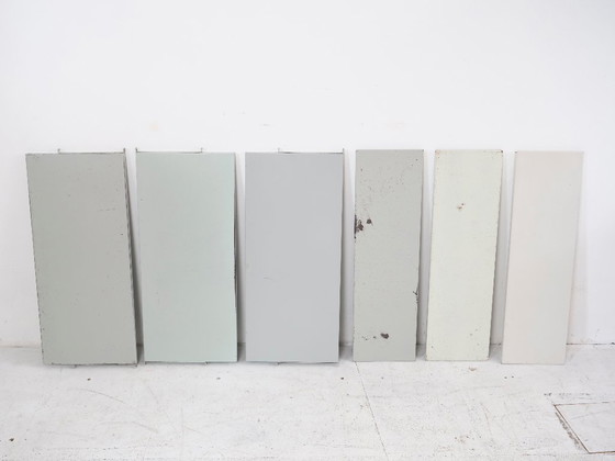 Image 1 of Estante de piso Tomado