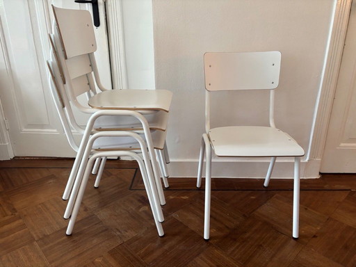 4x Zuiver Back to School Dining Chair