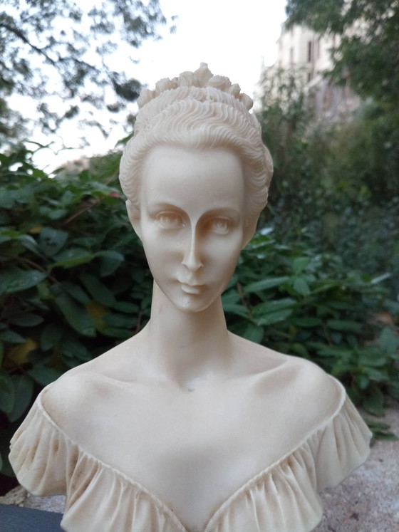 Alabaster Bust Manon Lescaut, Decorative Objects, Stone, Multi Color (photo 4 of 10)
