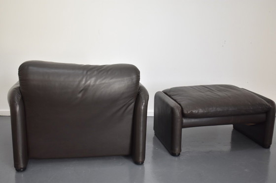 Magnifique Fauteuil Design Cassina Maralunga & Repose-pieds – Leather (photo 7 of 15)