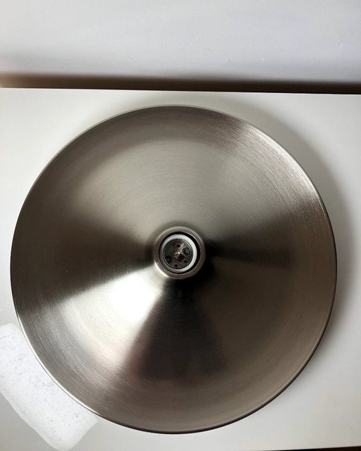 Applique moderniste disque style Charlotte Perriand – OVNI space age argenté - Diamètre 35cm