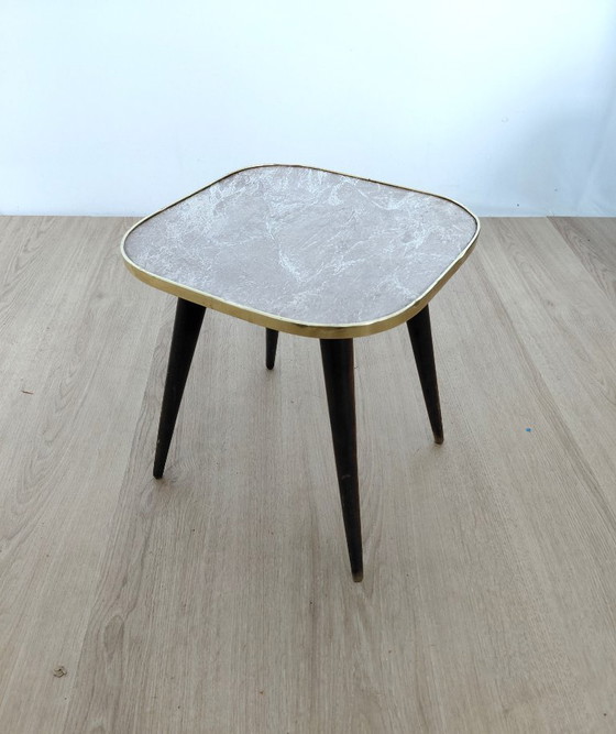 Image 1 of Mesa auxiliar de los años cincuenta