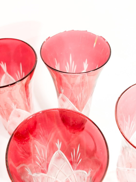 Set of 6 1970s Red Bohemian Crystal Champagne Flutes – Table accessories (photo 4 of 7)