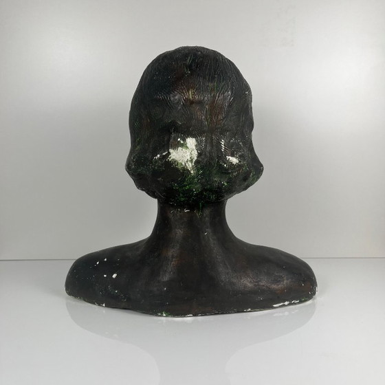 Image 1 of Neoclassicistische gipsen buste van een vrouw, vervaardigd door M. Mongey, 20e eeuw.