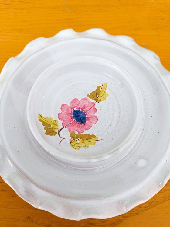 Image 1 of Keramische botervloot met bloemendecoratie