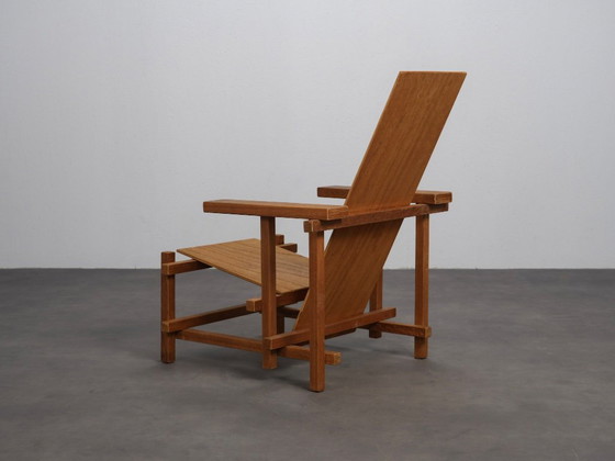 Sillón modernista al estilo de Gerrit Rietveld, Países Bajos, década de 1980. – Sillones, Wood (photo 5 of 10)