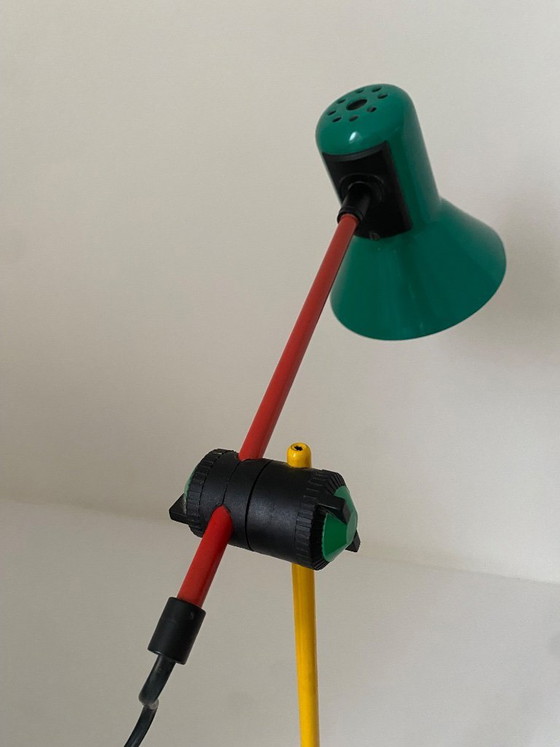 Image 1 of Veneta Lumi vintage Memphis-style table lamp - 1980s - Italy