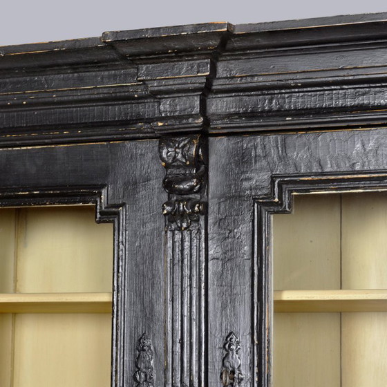 Image 1 of Groot zwart grenen dressoir, jaren 1900