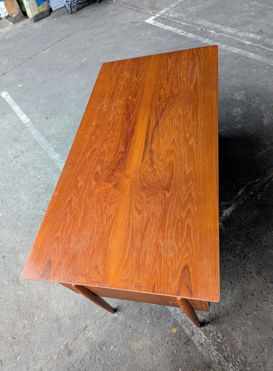 Image 1 of Scrivania indipendente vintage in teak danese con sezione bar