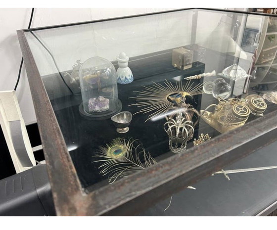 Image 1 of Schöne Vitrine aus Glas und Stahl