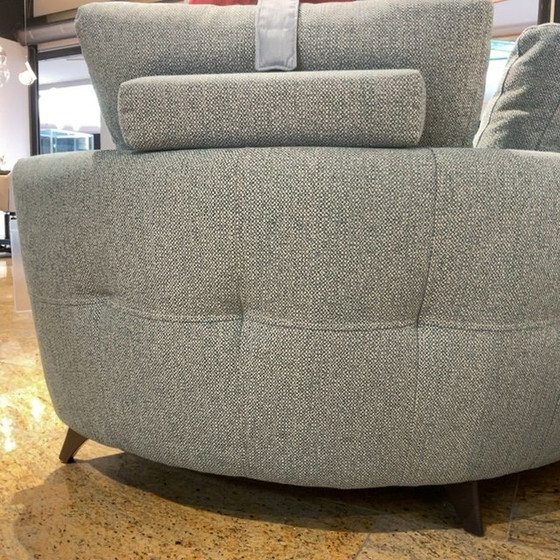 Image 1 of Fama Valentina Ecksofa mit Otis Couchtisch