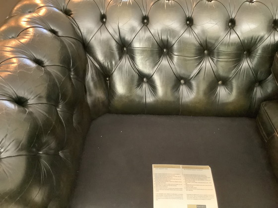 Image 1 of 2 divani Chesterfield da 2,5 posti
