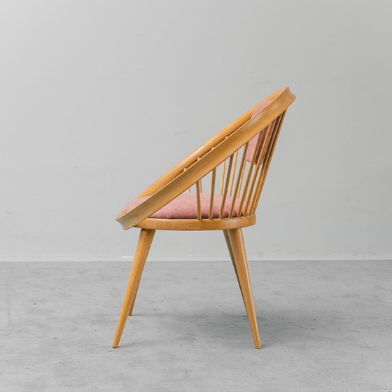 Image 1 of POLTRONA VINTAGE IN LEGNO CURATO CON RIVESTIMENTO ROSA – DESIGN SCANDINAVO DEGLI ANNI '60