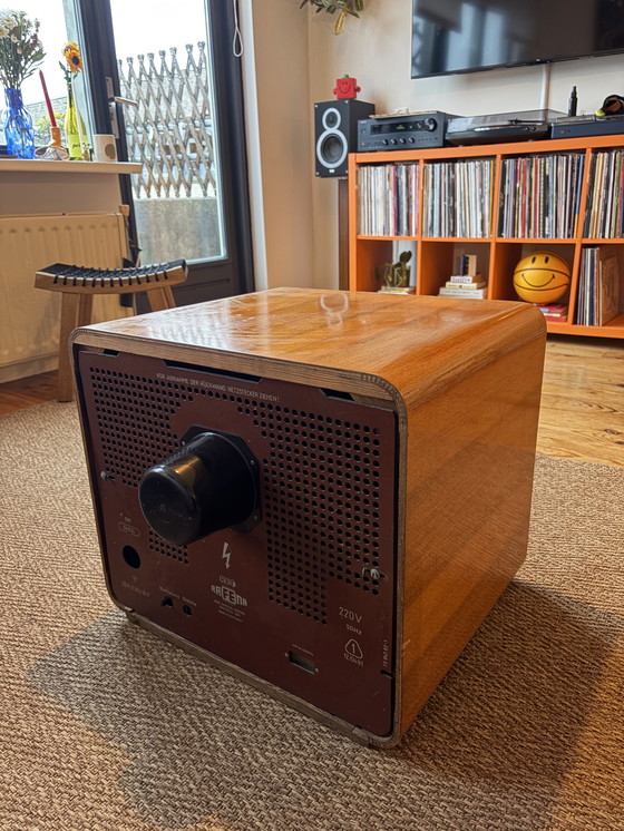 Image 1 of Old tv (coffee table) Rafena Patriot