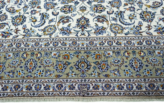 Image 1 of Tappeto orientale Kashan annodato a mano – 404 x 306 cm – Nobile splendore classico