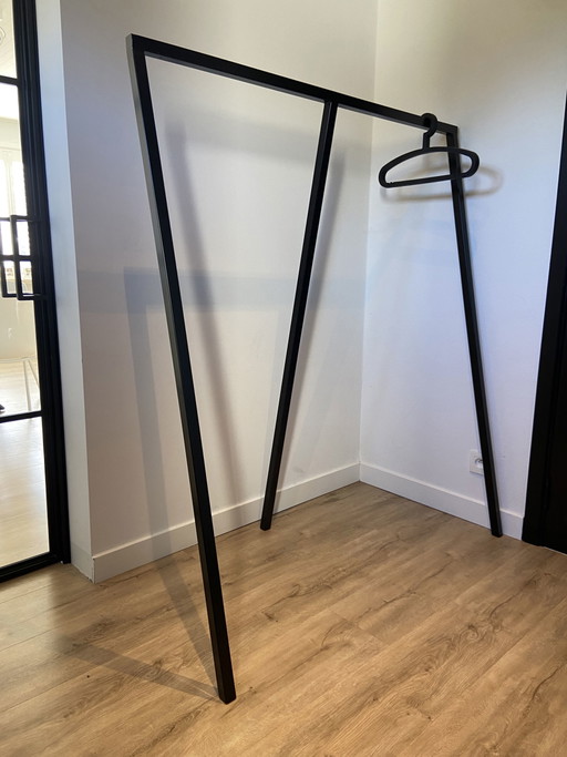 Hay loop stand