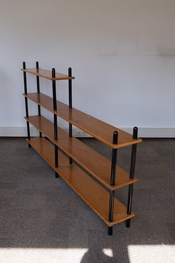 Stickschrank aus den 1960er Jahren, Willem Lutjens für Gouda Den Boer – Bücherregale, Wood (photo 8 of 12)