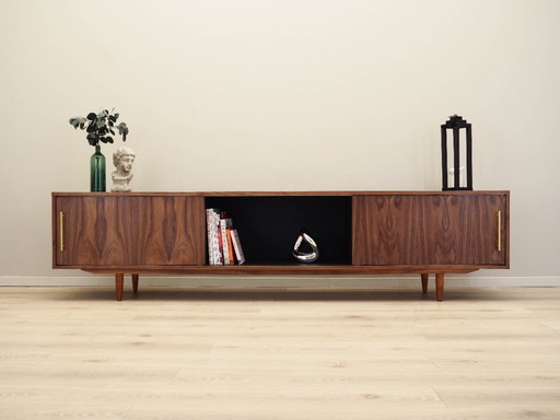 Walnoten dressoir, Scandinavisch design