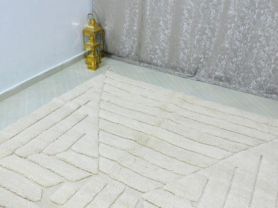 Image 1 of Handgeknüpfter weißer Naturwollteppich, 2/3 m