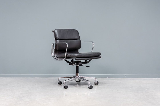 Image 1 of Eames EA217 office chair
