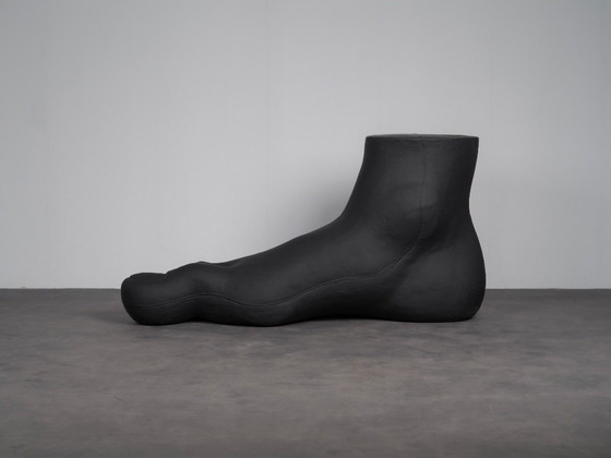 UP7 Foot Sculpture by Gaetano Pesce for B&B Italia, Italy, 2000s – Decorative Objects, Plastic, Vintage (photo 5 of 9)