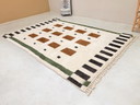 La alfombra marroquí mide 150cmx250cm
