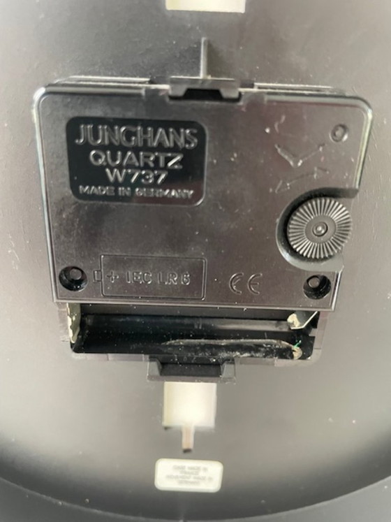 Image 1 of Junghans Memphis style wandklok – postmodern design