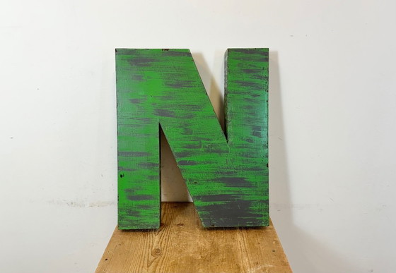 Image 1 of Grande lettera N in ferro verde vintage per facciata, anni '70