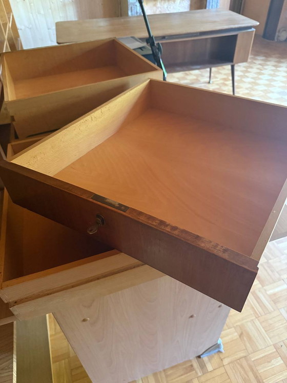 50er Erwin Behr freistehender Schreibtisch – Messing, Holz (photo 3 of 5)