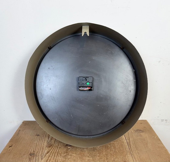 Image 1 of Reloj de pared industrial de fábrica de Pragotron, década de 1960