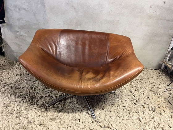 Image 1 of Etichetta GIGI Gerard van den Berg, pelle cognac con base girevole in acciaio inossidabile