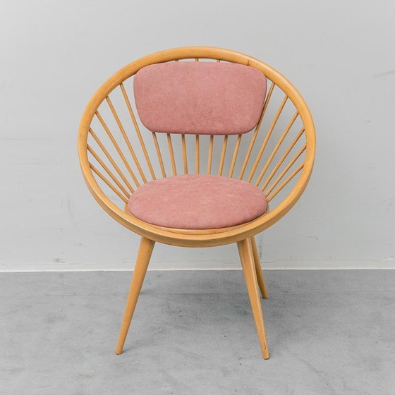 Image 1 of POLTRONA VINTAGE IN LEGNO CURATO CON RIVESTIMENTO ROSA – DESIGN SCANDINAVO DEGLI ANNI '60