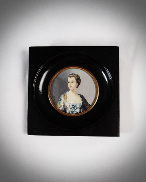 Portrait miniature Madame de Pompadour peint à la main sur Ivoire signé MAD XIXème