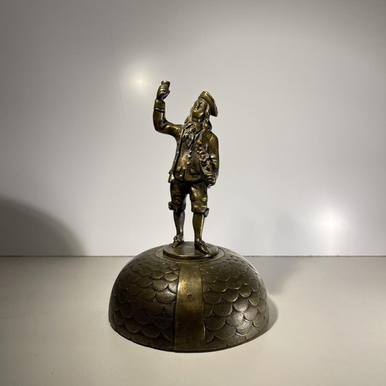 Desk Bell Figurine in Bronze with Acorn-Shaped Chimes, 19th Century – Table accessories, Brass (photo 9 of 16)
