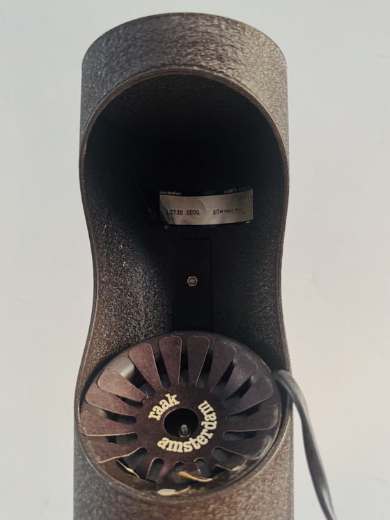 Image 1 of D-2138 LÁMPARA DE MESA CON IMÁN DE RAAK AMSTERDAM, PAÍSES BAJOS, años 80