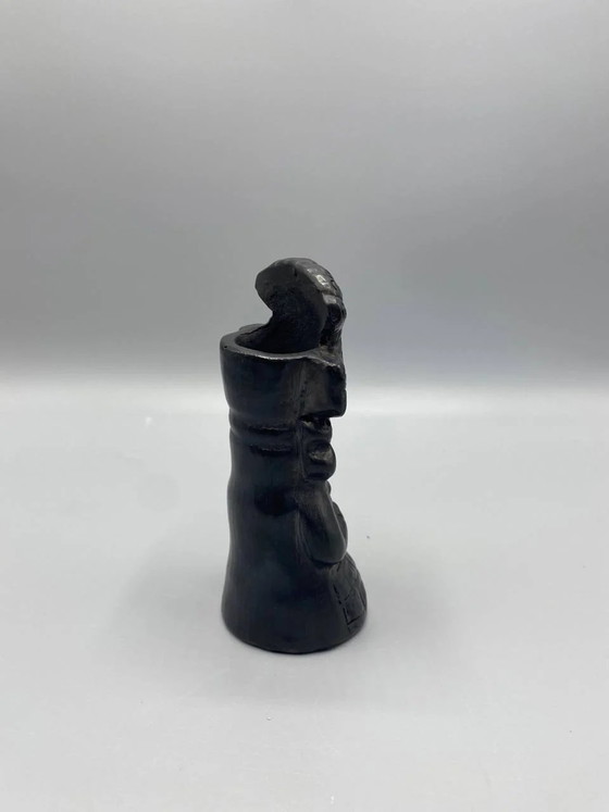 Statuetta raffigurante una dea con copricapo a ventaglio, in stile messicano. – Stoviglie (photo 3 of 6)