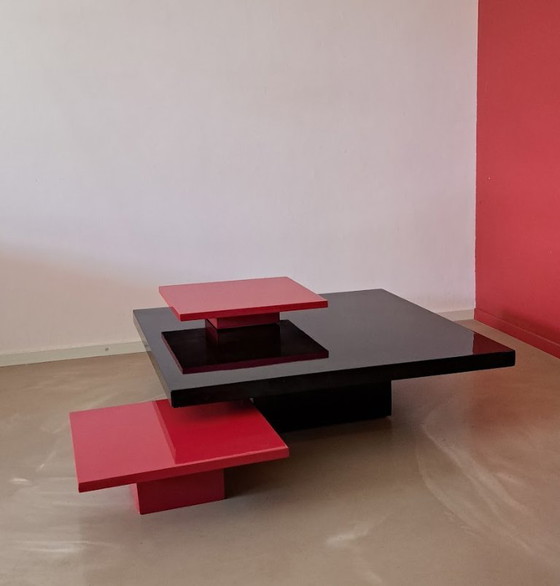 Image 1 of Schwarze und rote Couchtischgarnitur im minimalistischen japanischen Stil