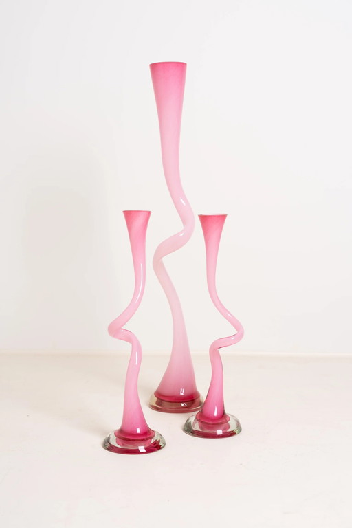 Vases en Verre Rose Tourbillonnant – Set de 3