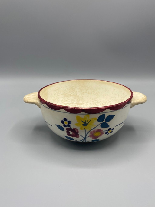 Salins faience kom met handvat – veelkleurige bloemversiering – circa – servies