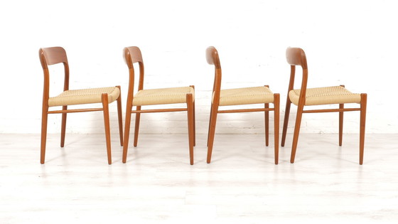 Image 1 of  4 X Vintage Eetkamerstoelen Niels Otto Mller Model 75 