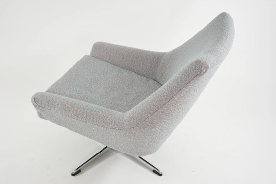 Image 1 of blue mottled swivel shell chairs