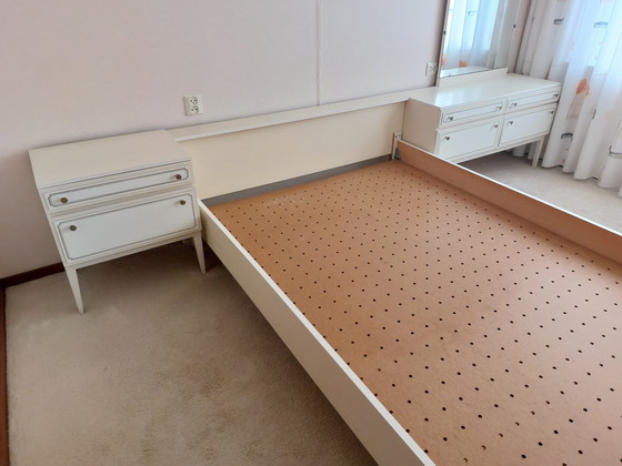 Image 1 of Vintage bed