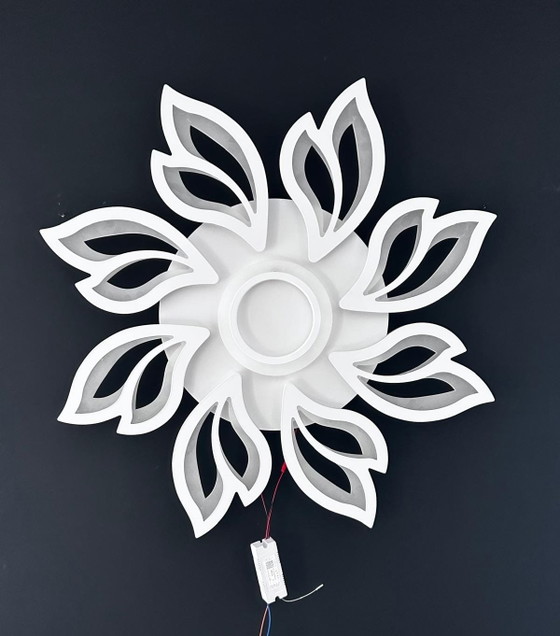 Dimmbare LED-Blumen-Deckenleuchte 80 cm Weiß, Deckenleuchten, Modern (Foto 7 von 16)