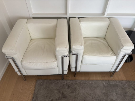 2X Cassina LC2 White Leather – fauteuils, Metal