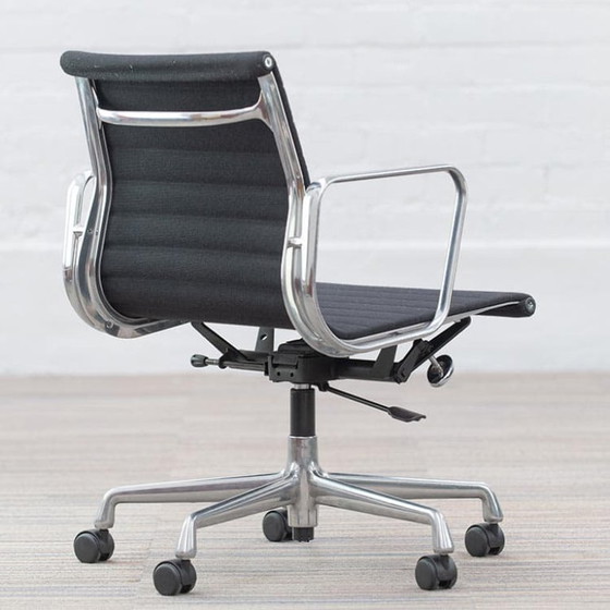 Image 1 of Silla de oficina Vitra Ea117