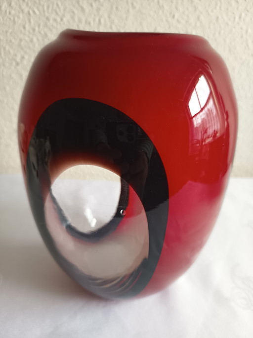 Murano Glas Vase – Handgefertigt, Rot Mit Modernem Design – decoratieve objecten (photo 2 of 9)