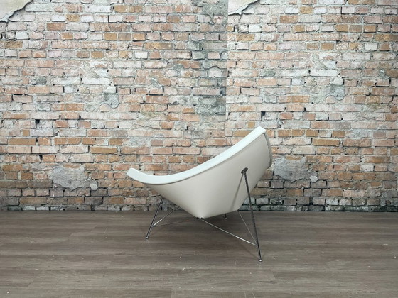 Image 1 of Vitra Coco blanco