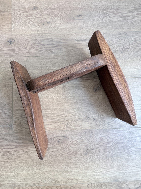 Image 1 of Vintage Brutalistische Sculpturale Kruk / Stoel – Massief Eiken (Wabi-Sabi, Jaren 70)